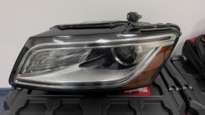 Фара Audi Q5 2012-2016 комплектна (ліва)